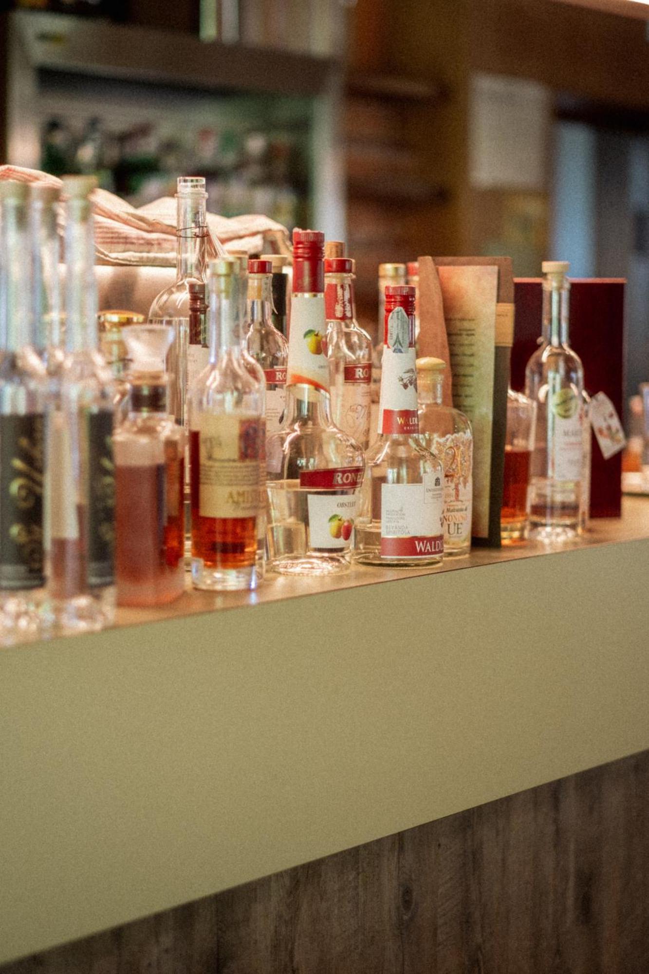 Angerburg Blumenhotel Appiano sulla Strada del Vino Kültér fotó