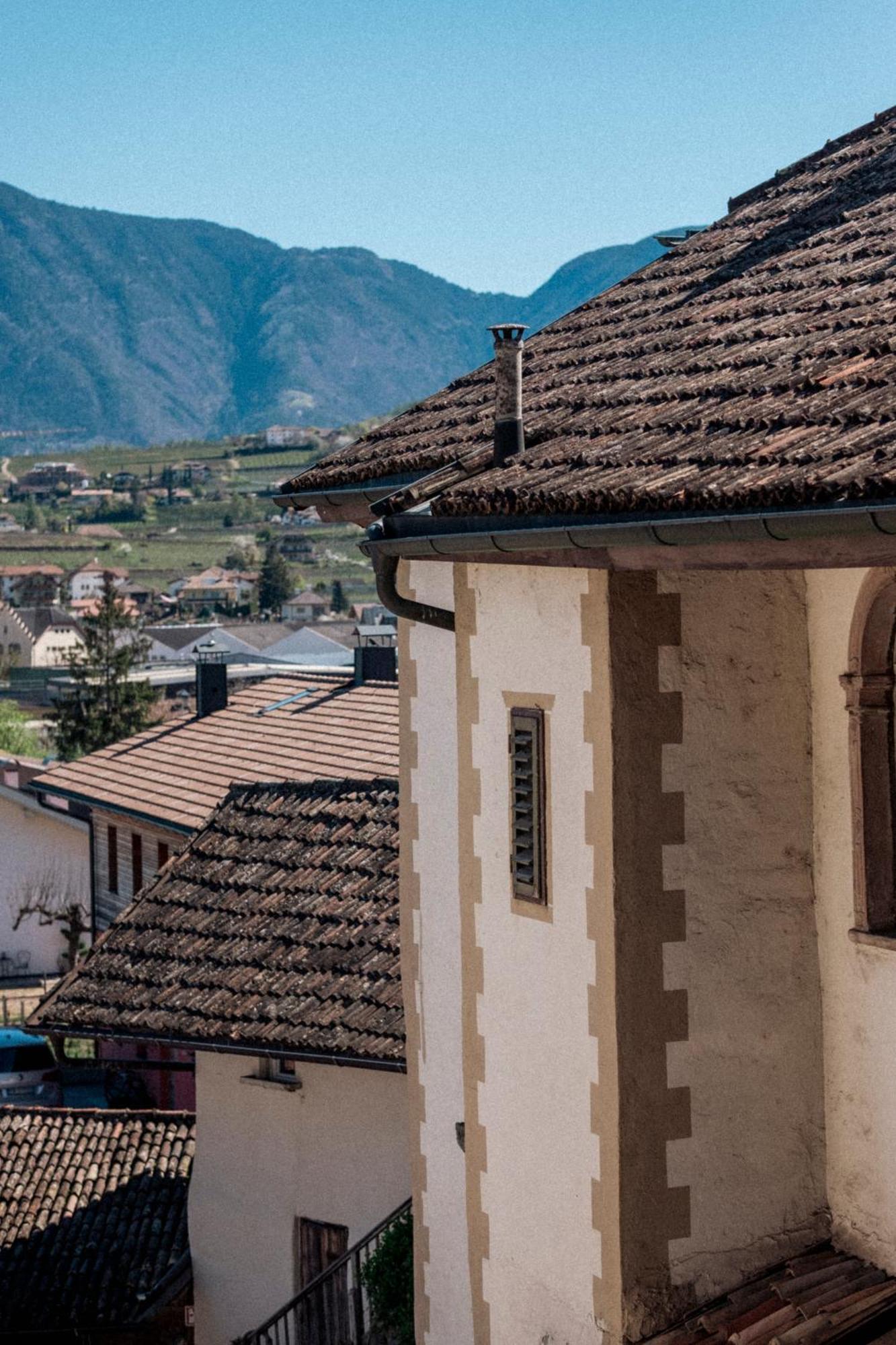 Angerburg Blumenhotel Appiano sulla Strada del Vino Kültér fotó