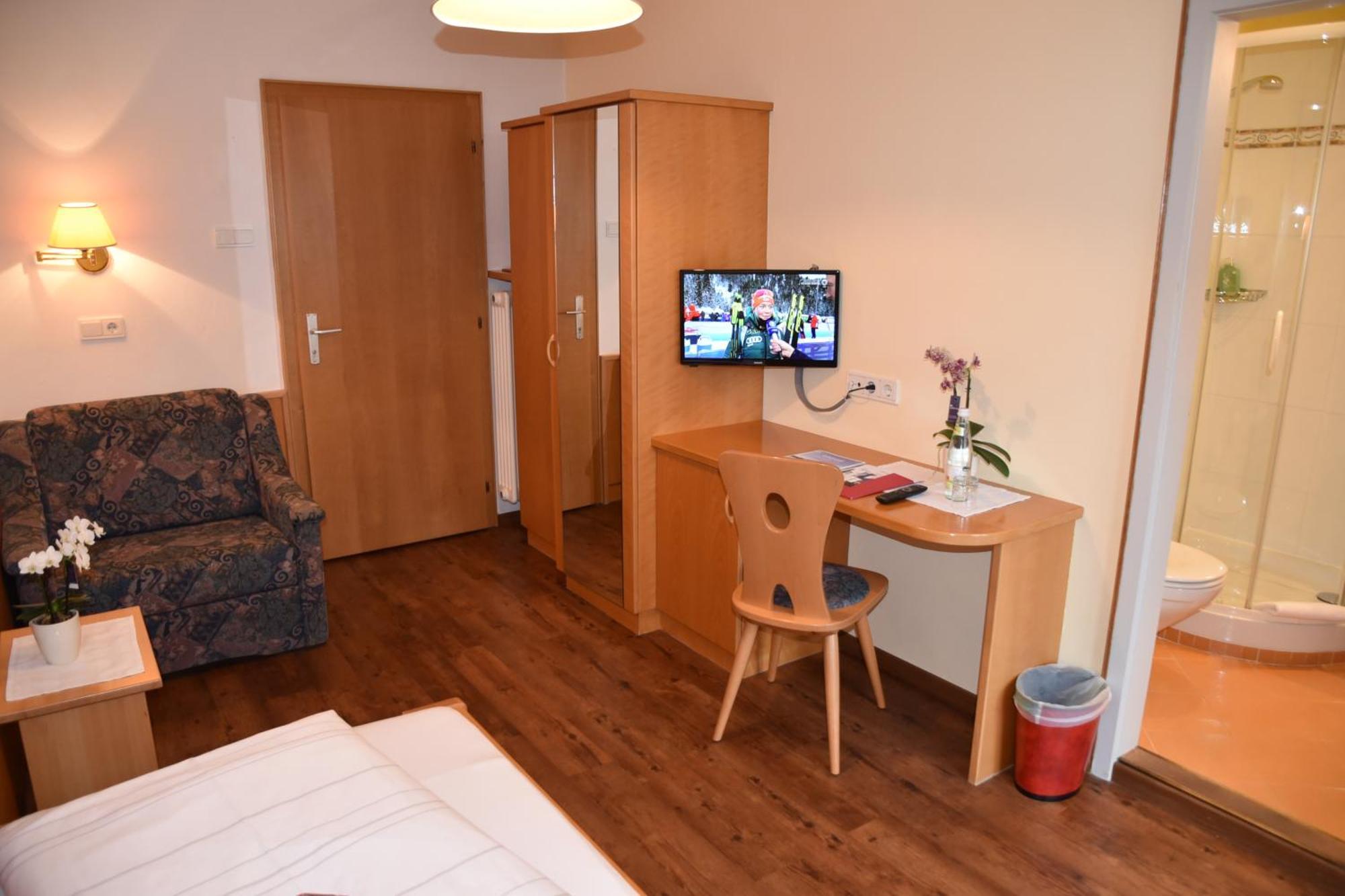 Angerburg Blumenhotel Appiano sulla Strada del Vino Szoba fotó