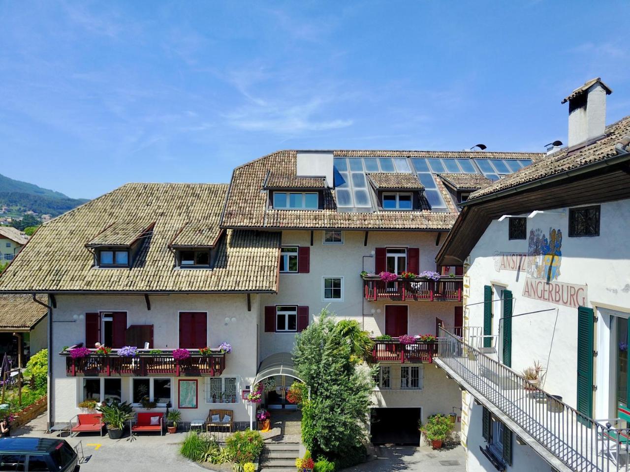 Angerburg Blumenhotel Appiano sulla Strada del Vino Kültér fotó